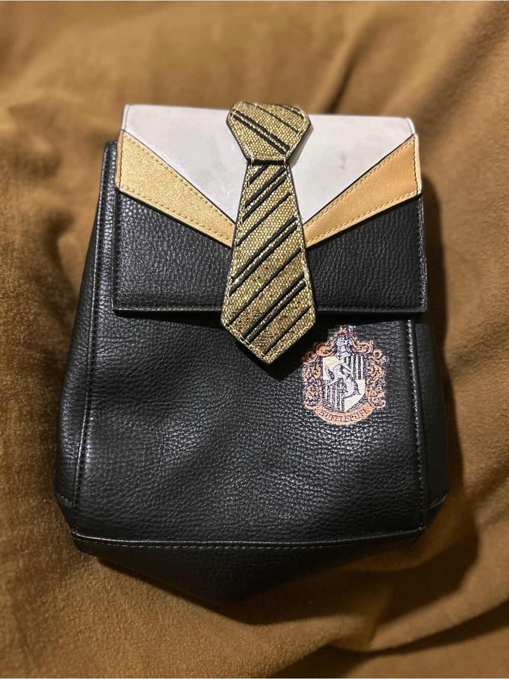 Harry potter Daniel’e Nicole Hufflepuff uniform mini back pack. New